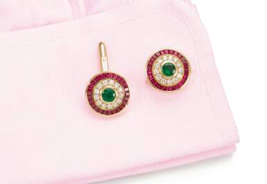 View full screen - View 1 of Lot 1126. A PAIR OF GEM SET CUFFLINKS.