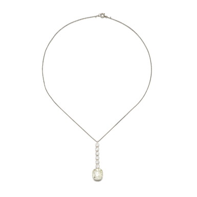 View full screen - View 1 of Lot 28. Diamond pendant necklace, early 20th century.