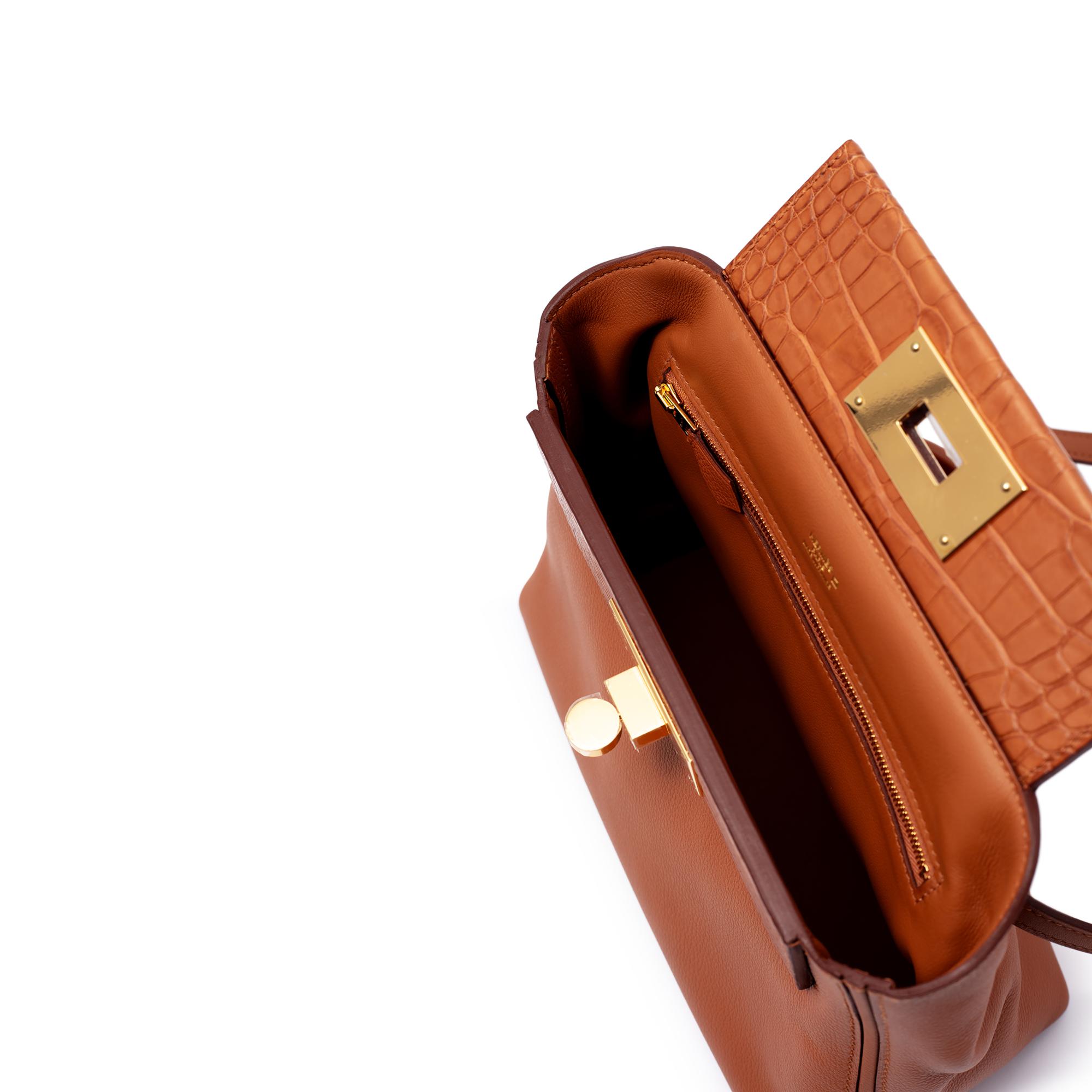 Hermès Limited Edition Gold Matte Alligator And Evercolor