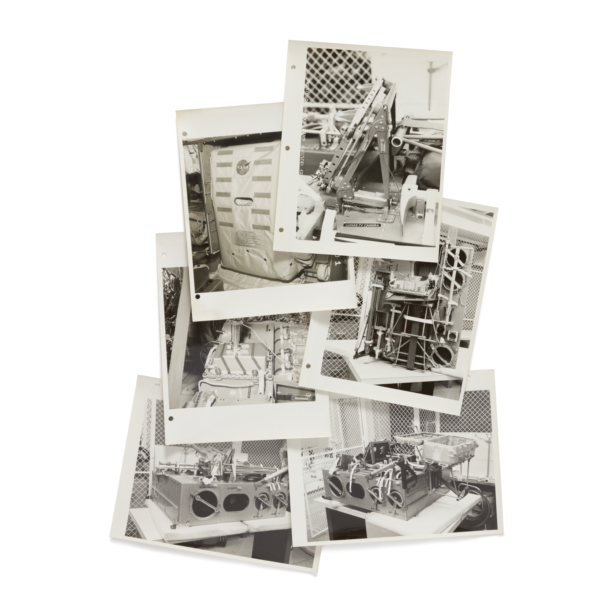 [LUNAR MODULE]. ARCHIVE OF VINTAGE PHOTOGRAPHS DOCUMENTING THE APOLLO ...