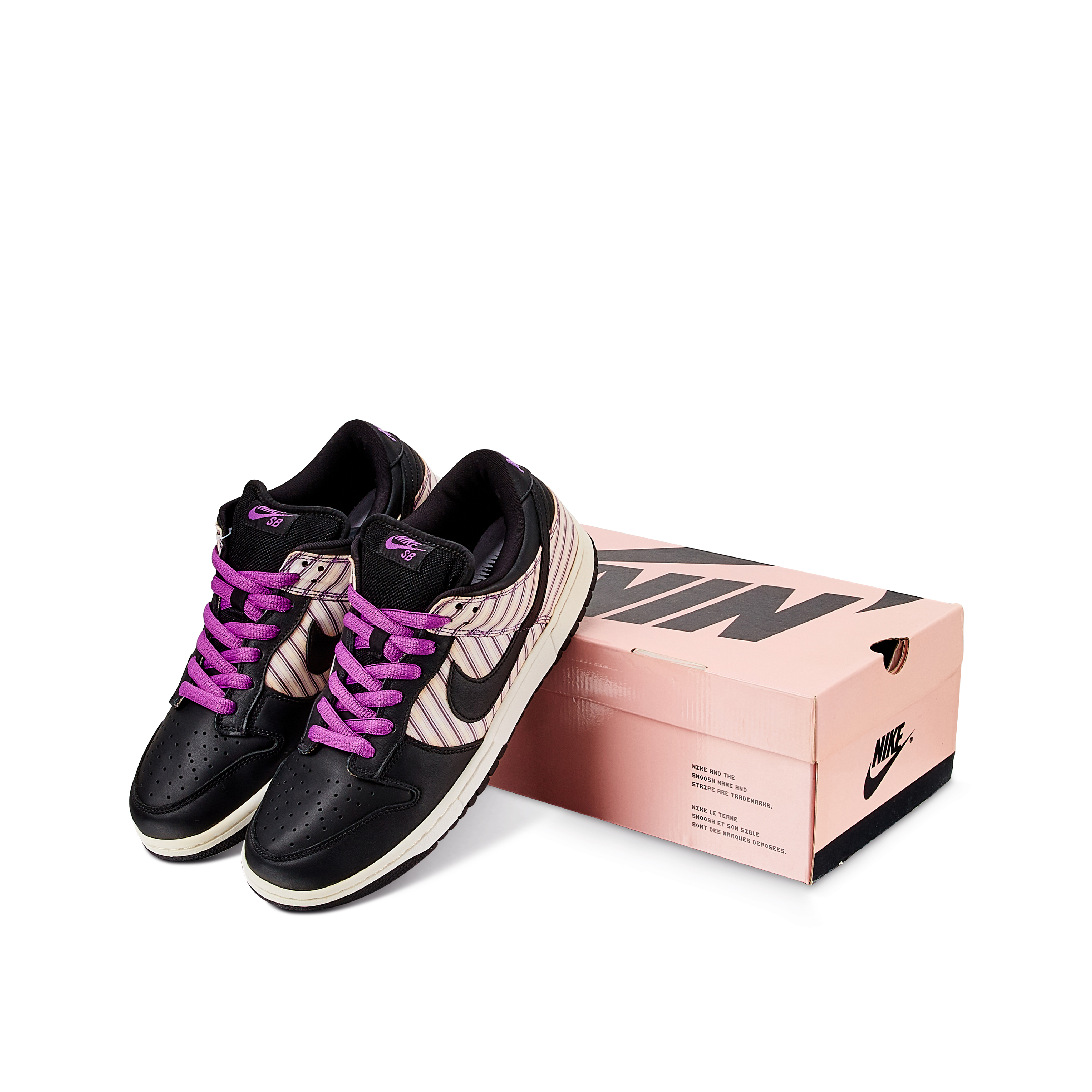 スニーカー NIKE DUNK LOW PRO SB  AVENGER PURPLE Nike Nike SB Dunk Low Pro Purple Avenger | Size 10 Available For