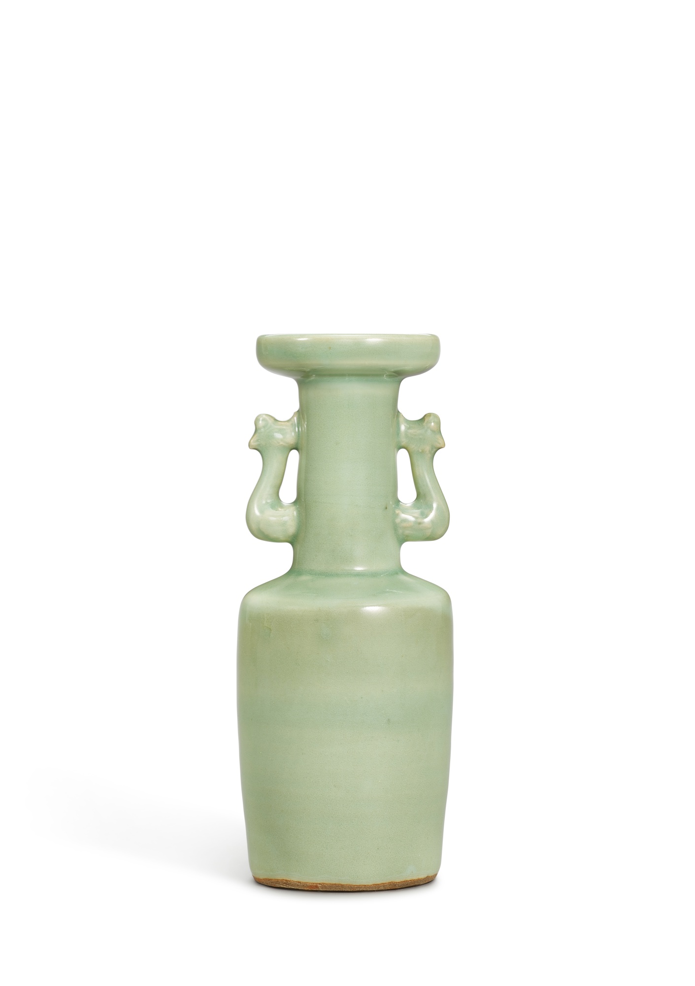 A Longquan celadon 'kinuta' vase, Yuan Ming dynasty 元至明 龍泉青釉鳳耳盤口瓶