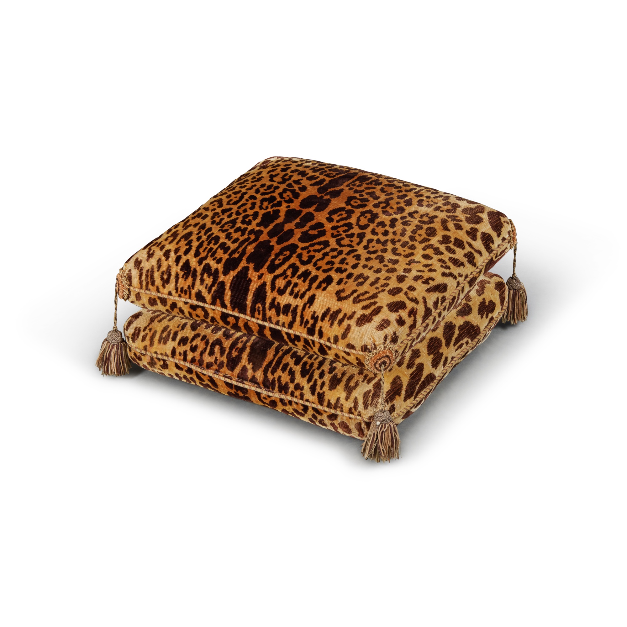 A Faux LeopardSkin Footstool Design 17/20 Silver, Furniture