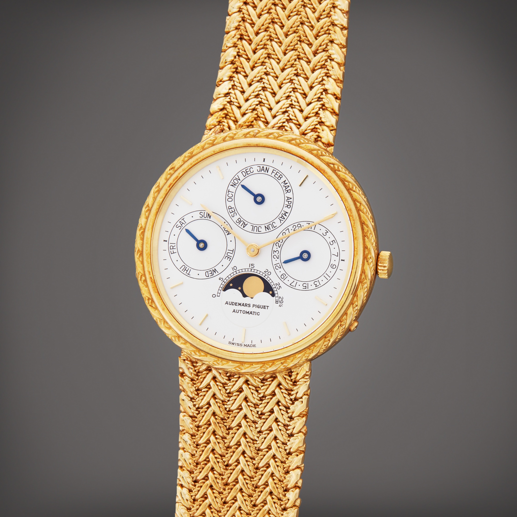 reference-5549ba-a-yellow-gold-perpetual-calendar-bracelet-watch-with
