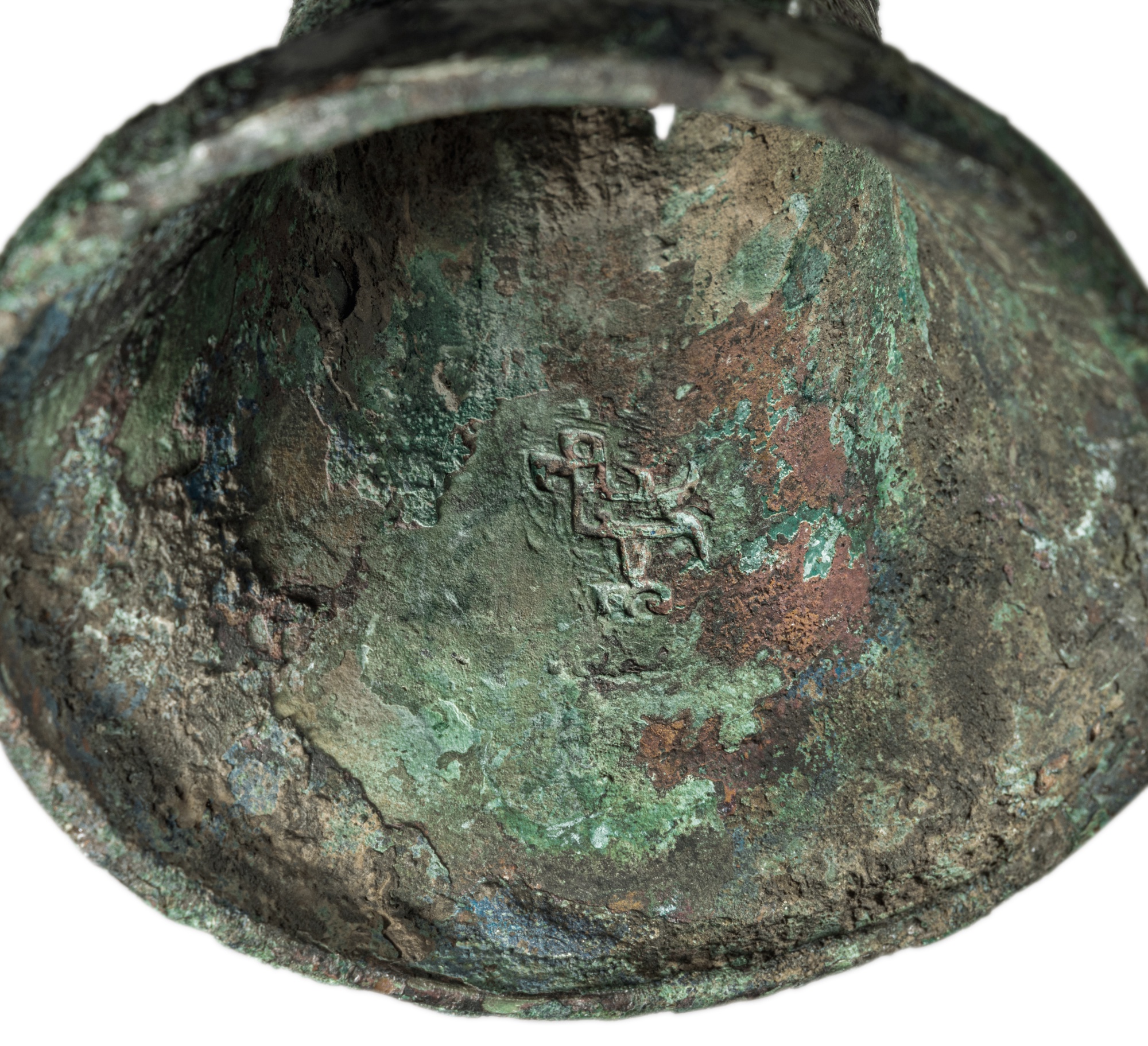 The Zuo Ce Shi Gu, Late Shang dynasty | 商末 作冊尸觚 | Important Chinese Art ...