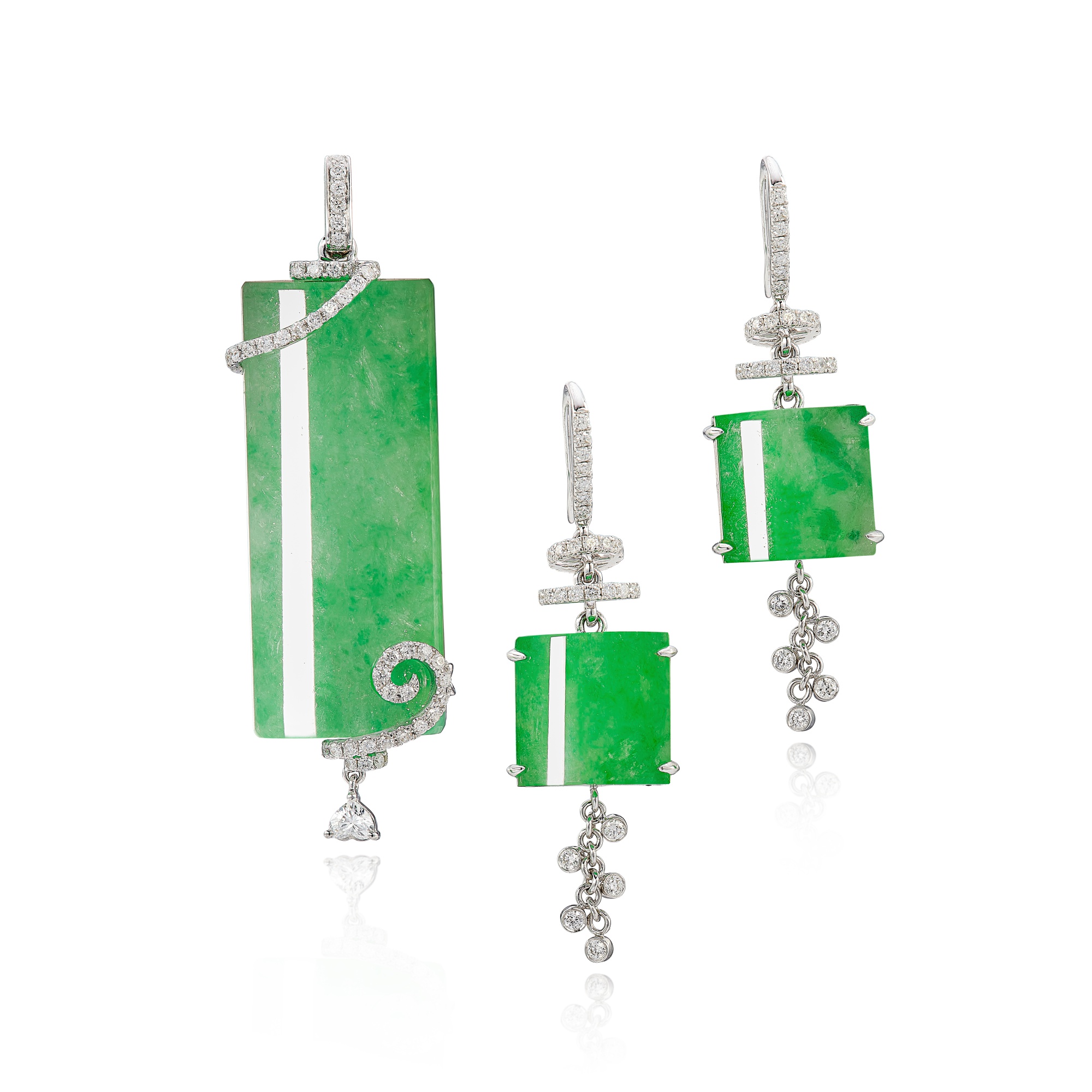 Set of Jadeite & Diamond Jewellery 天然翡翠 配 鑽石 掛墜 及 耳墜 套裝 Fine Jewels