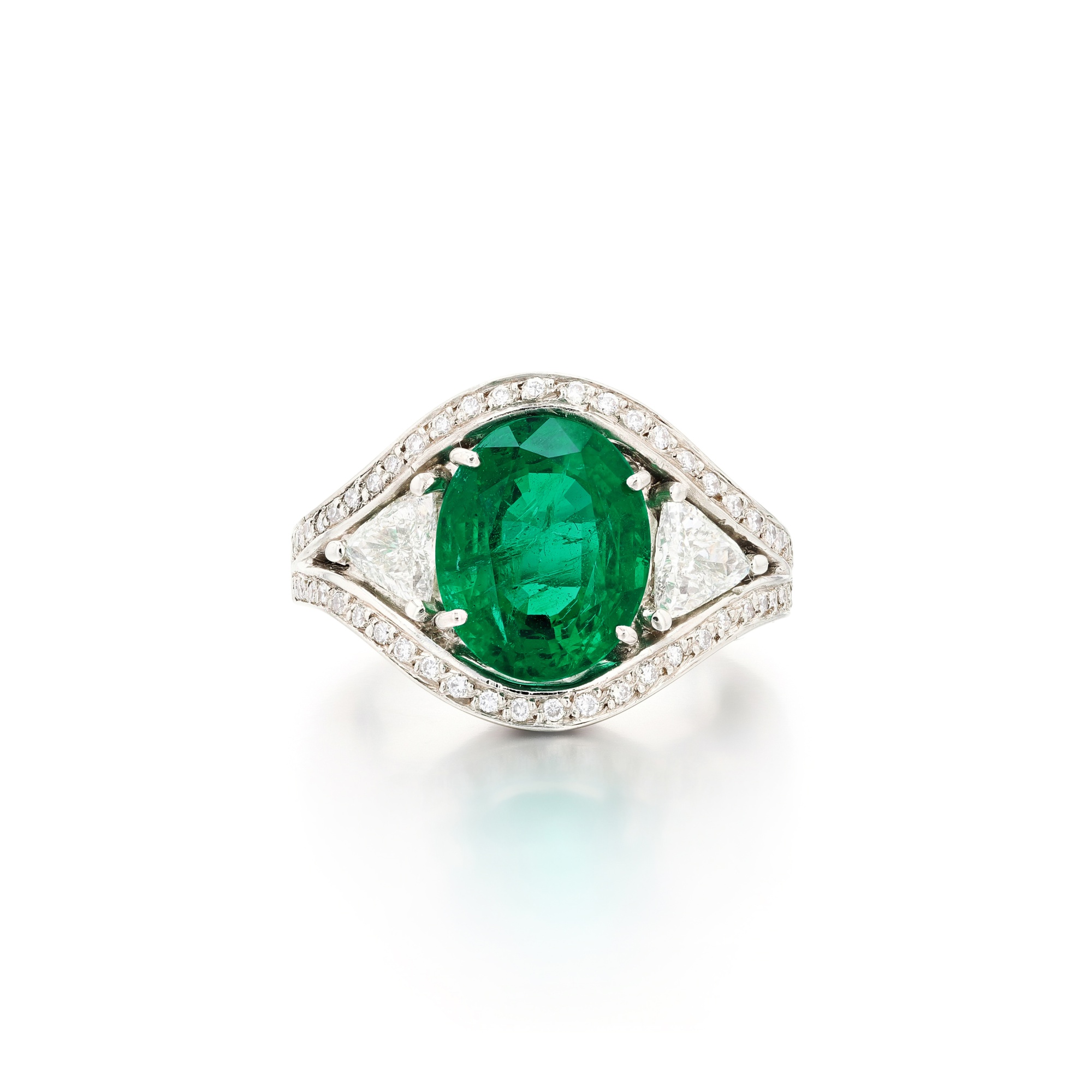 Bague Or 750‰ Sertie De 4 émeraudes Navette Et 2 Diamants – Occasion Avec Poinçon Tête D'Aigle